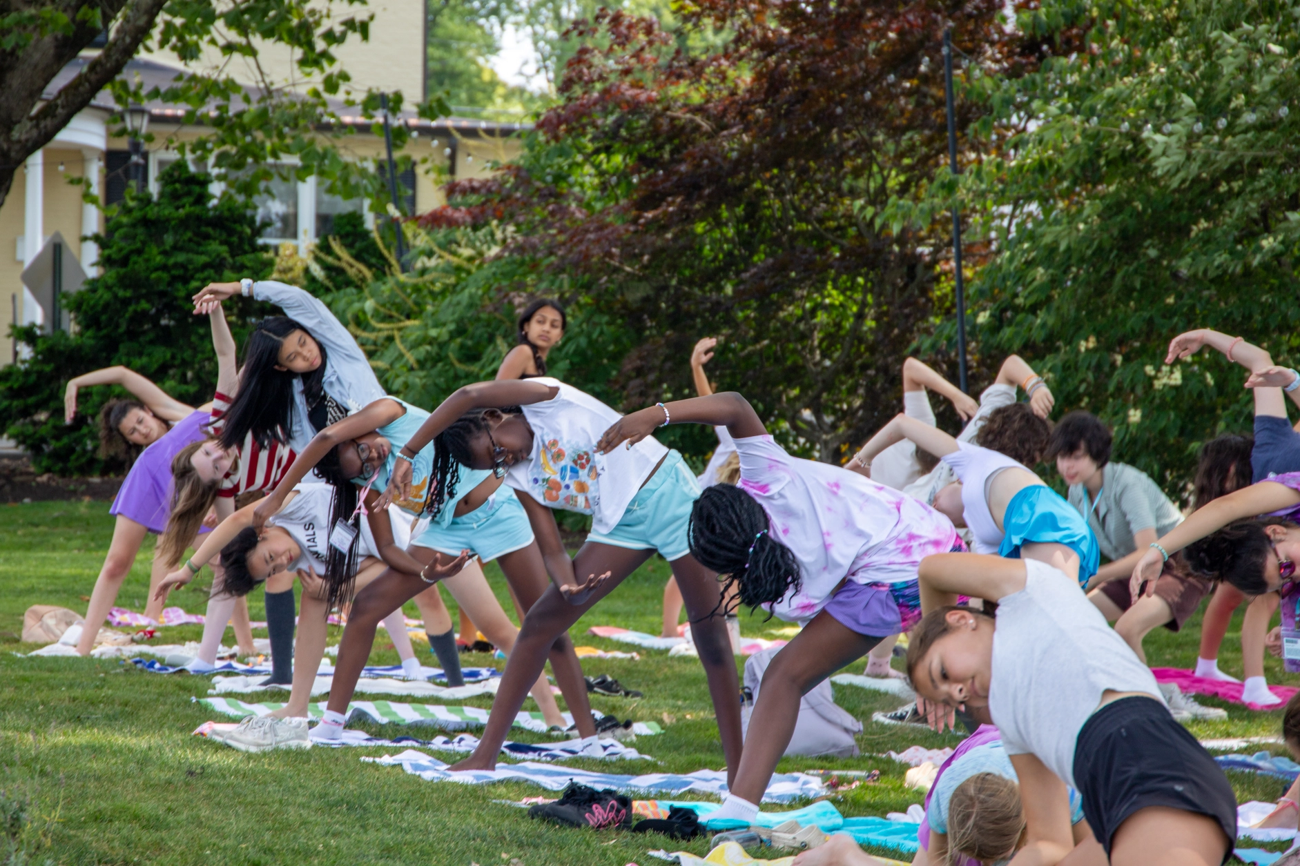 girls-summer-leadership-camp-15
